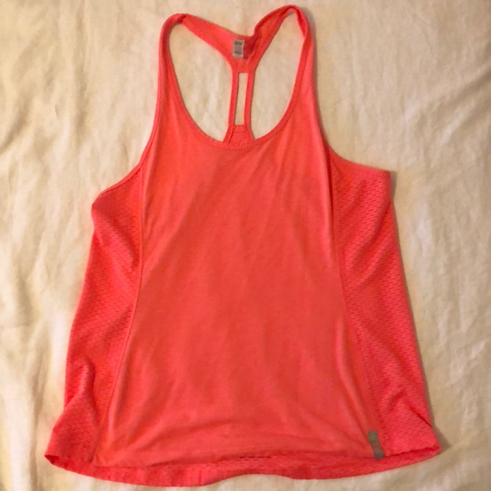 Under Armour Semi-fitted Tank Top
